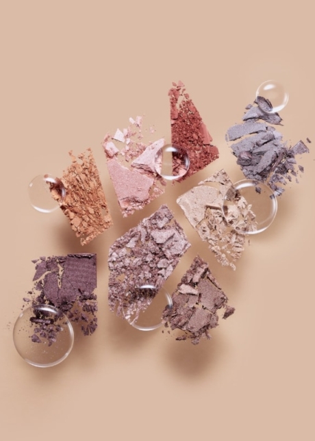 Cosmetic styling shadow bubbles