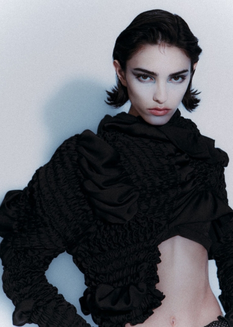 Fashion editorial eye liner pale skin